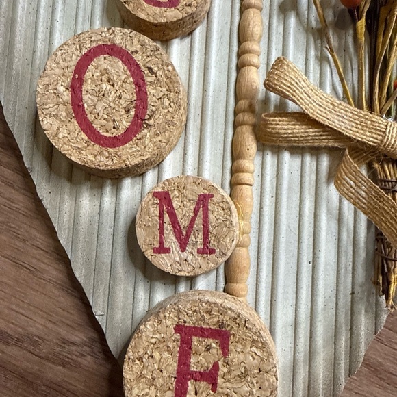 Heart Shaped Welcome Sign with Floral Decor - Picture 4 of 6